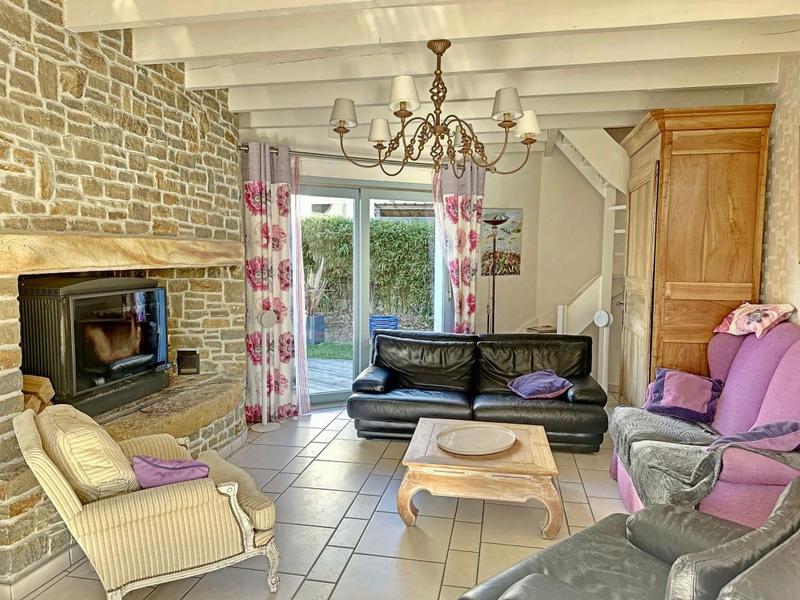 Villa - 241 m² - 8 pièces