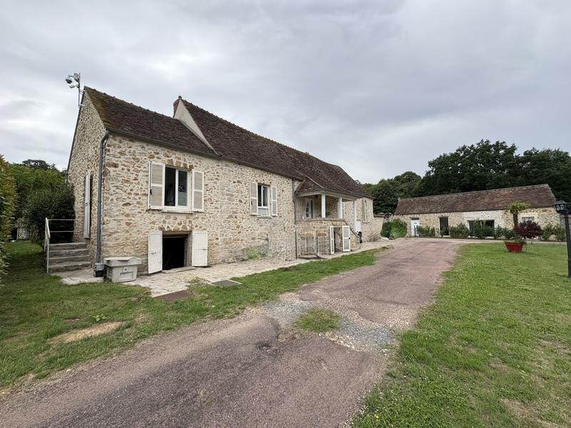 Maison - 500 m² - 9 pièces