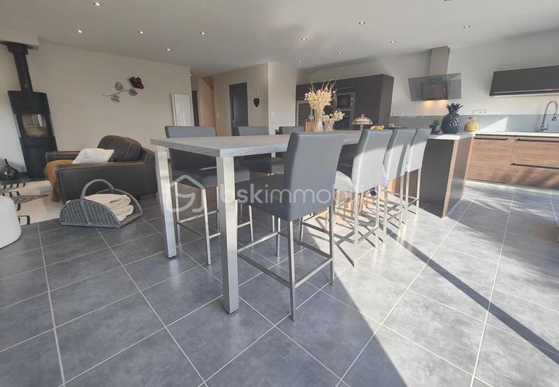 Maison - 152 m² - 6 pièces