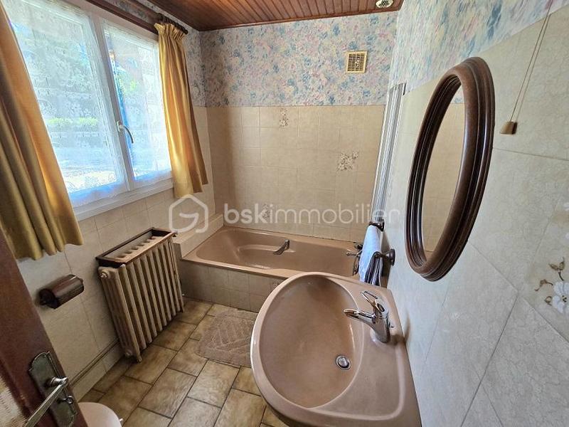 Maison - 123 m² - 7 pièces