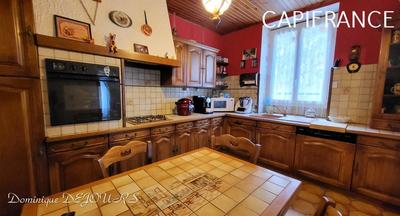 Maison - 209 m² - 8 pièces