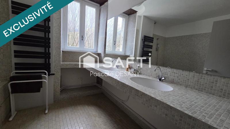 Local commercial - 800 m² - 15 pièces