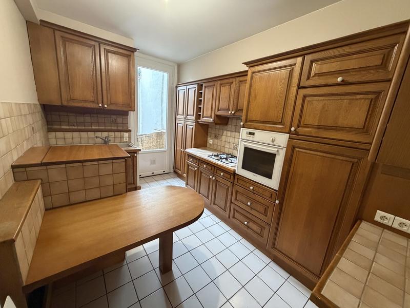 Appartement - 75 m² - 3 pièces