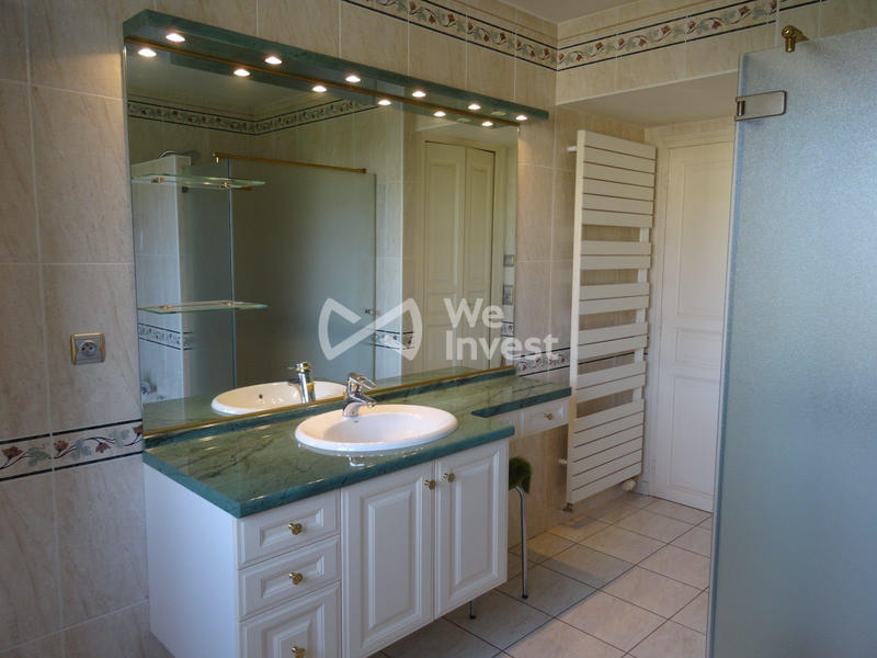 Maison - 190 m² - 4 pièces