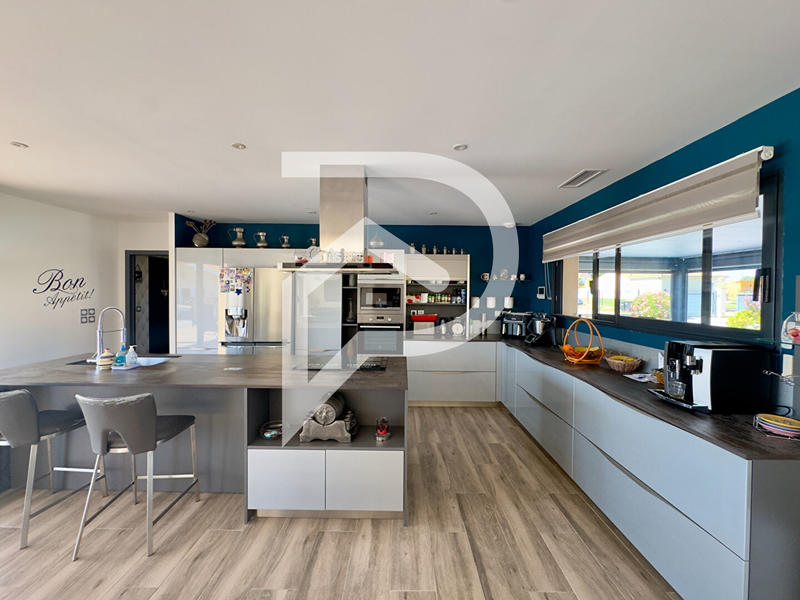 Maison - 190 m² - 6 pièces