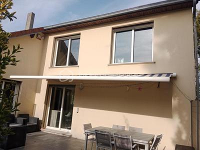 Maison - 229 m² - 6 pièces