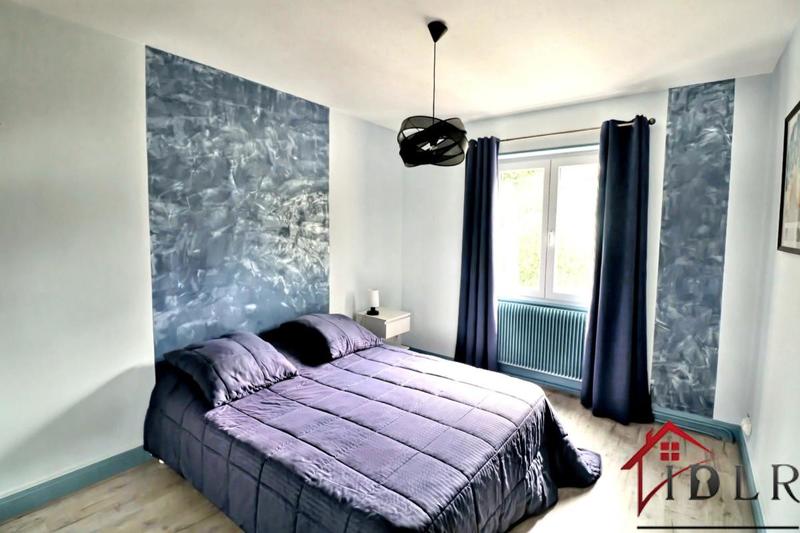 Maison - 179 m² - 9 pièces