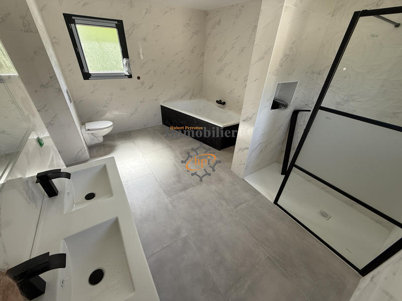 Maison - 164 m² - 6 pièces