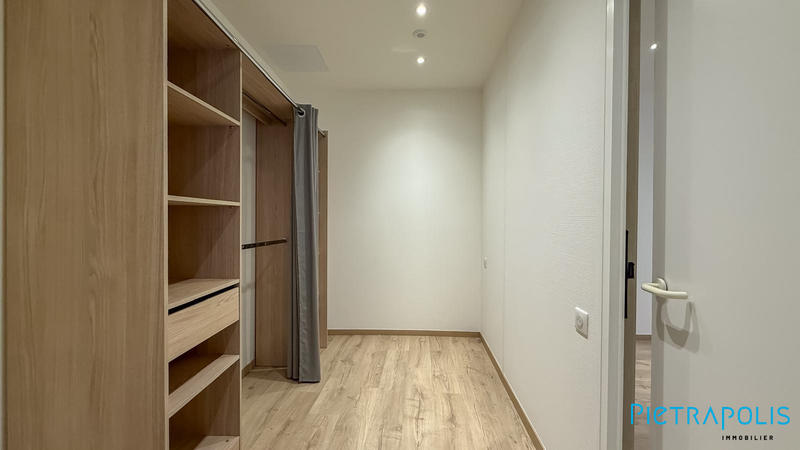 Maison - 583 m² - 15 pièces