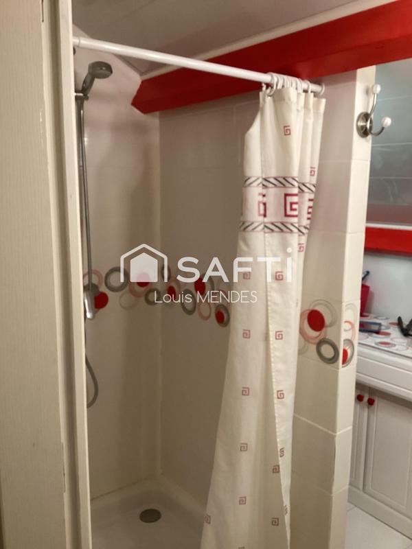 Maison - 203 m² - 8 pièces