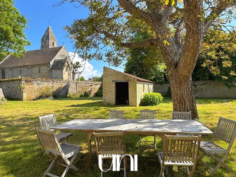 Maison - 228 m² - 7 pièces