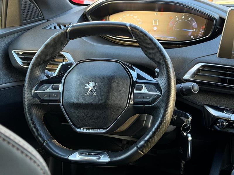 Peugeot 3008 Puretech 130ch s&amp;S Eat8 Gt Line