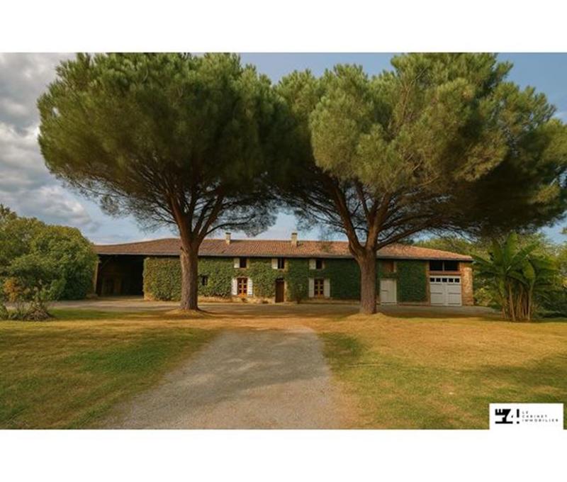 Maison - 265 m² - 5 pièces