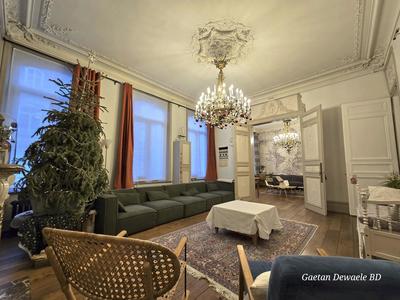 Maison de maîtres - 360 m² - 9 pièces