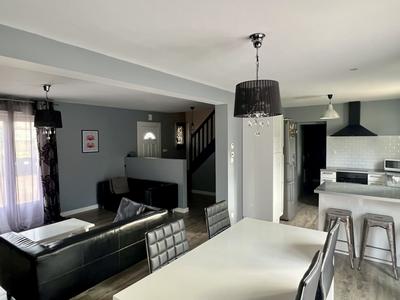 Maison - 91 m² - 5 pièces