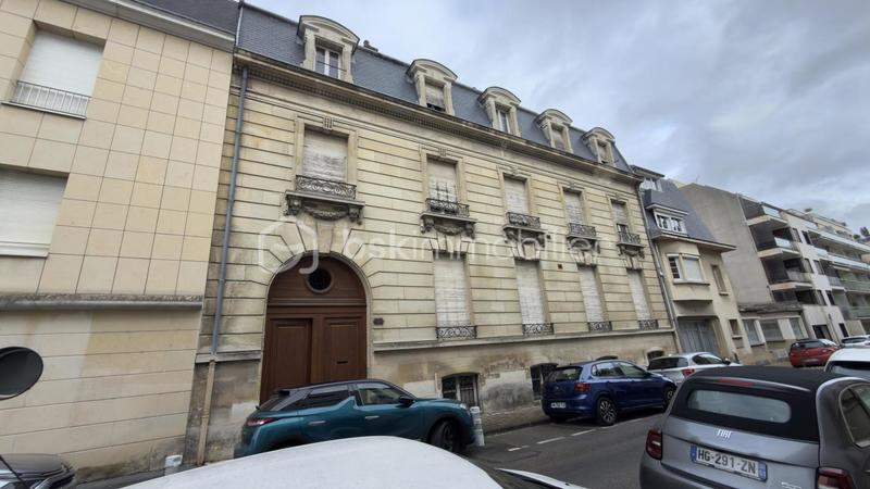 Immeuble - 700 m² - 20 pièces