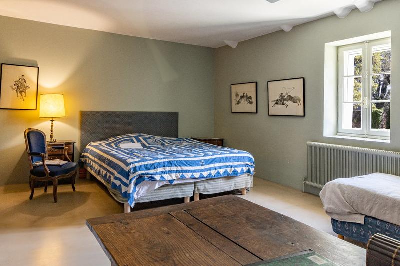 Maison de campagne - 450 m² - 9 pièces