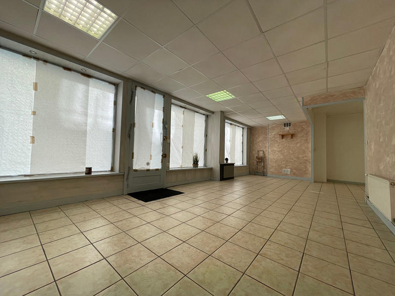 Local commercial - 49 m² - 1 pièce