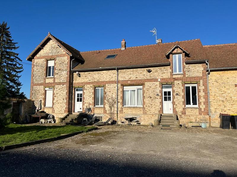 Corps de ferme - 250 m² - 7 pièces