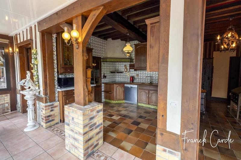 Chaumière - 170 m² - 7 pièces