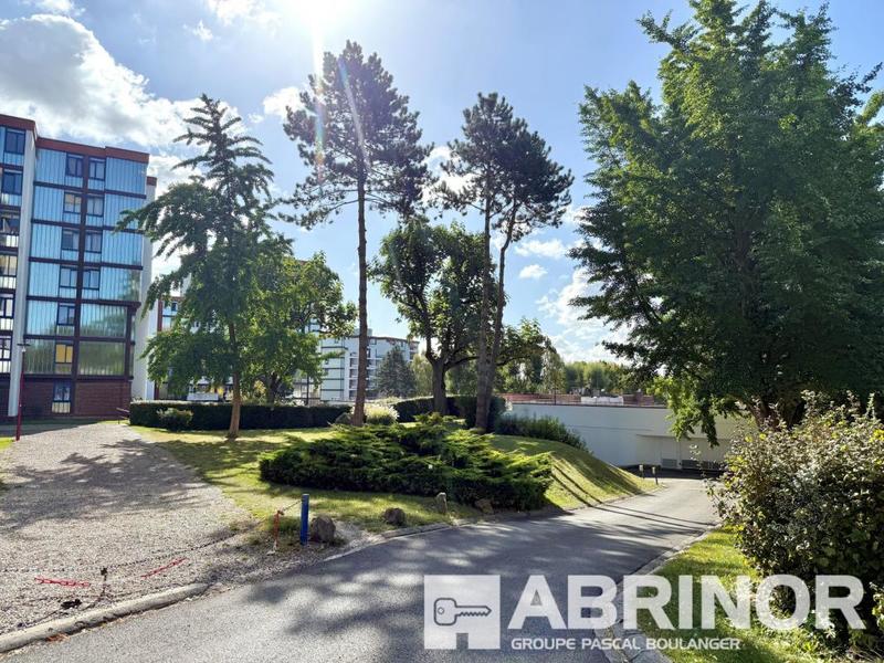 Appartement - 81 m² - 4 pièces