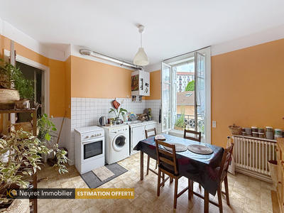 Appartement - 70 m² - 3 pièces