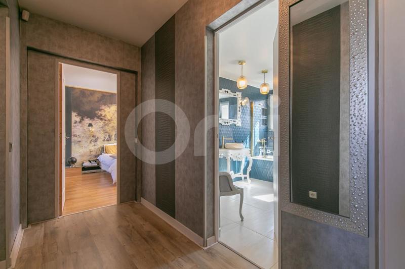 Maison - 183 m² - 7 pièces