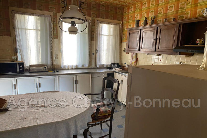 Maison - 294 m² - 14 pièces