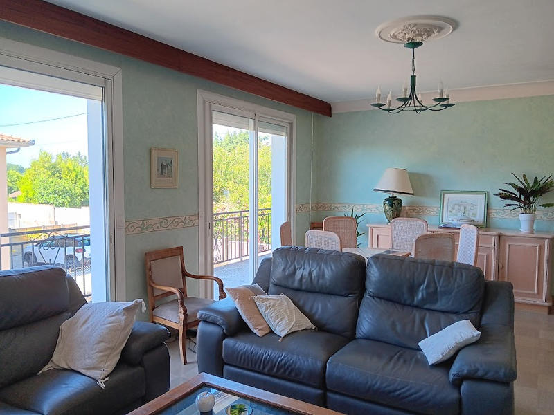 Maison - 195 m² - 7 pièces