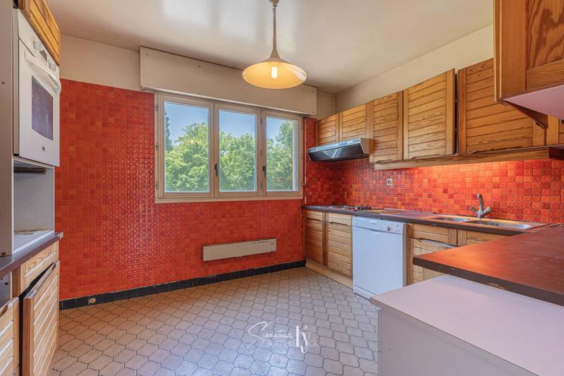 Appartement - 153 m² - 7 pièces