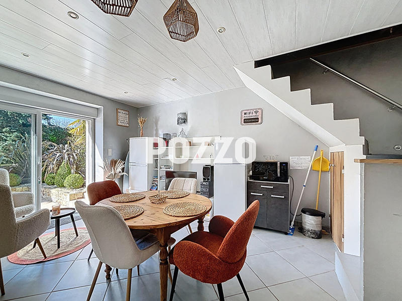 Maison - 249 m² - 10 pièces