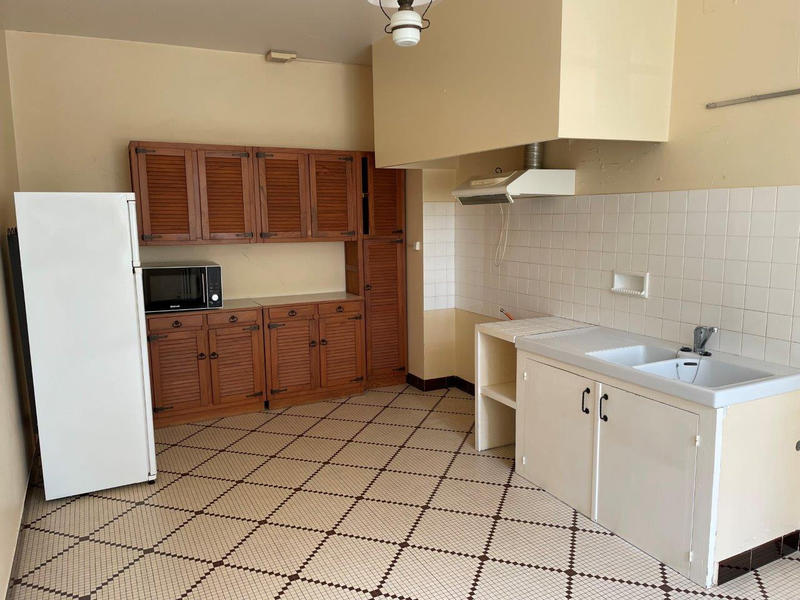 Maison - 94 m² - 6 pièces