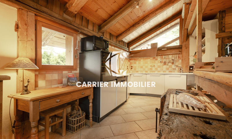 Propriété - 250 m² - 10 pièces