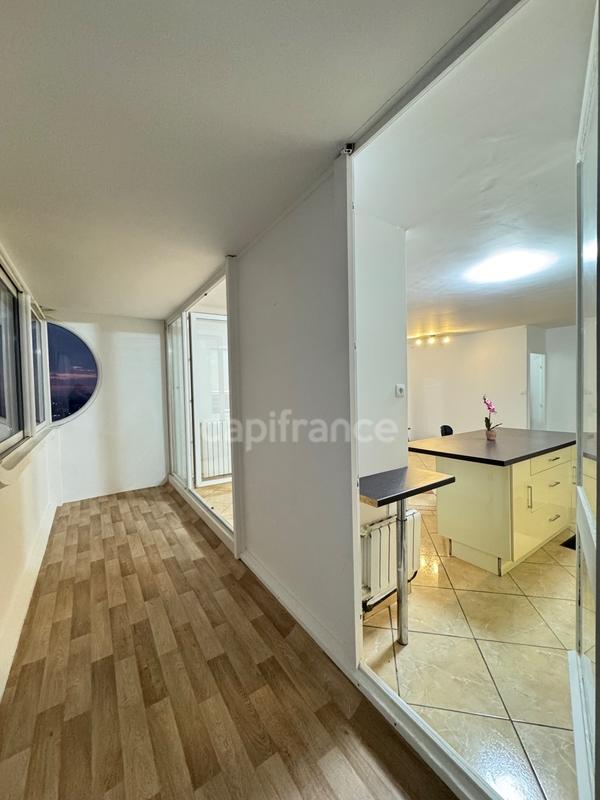 Appartement - 84 m² - 3 pièces