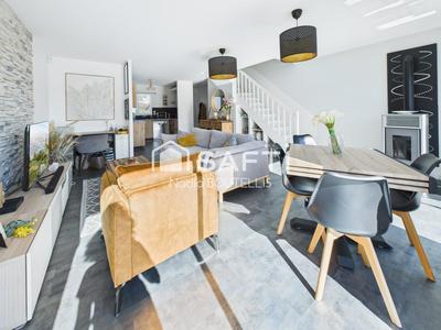 Maison - 92 m² - 4 pièces