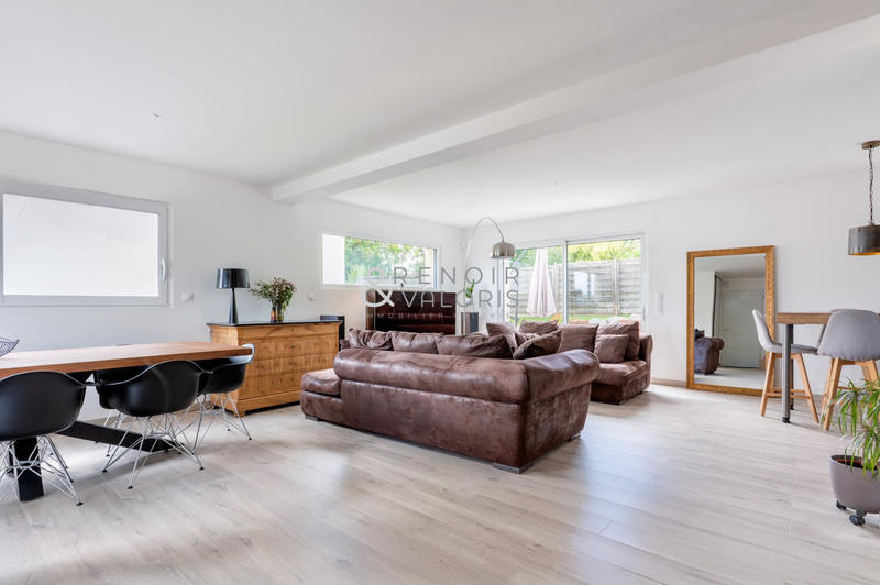 Maison - 162 m² - 7 pièces