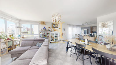 Appartement - 94 m² - 5 pièces