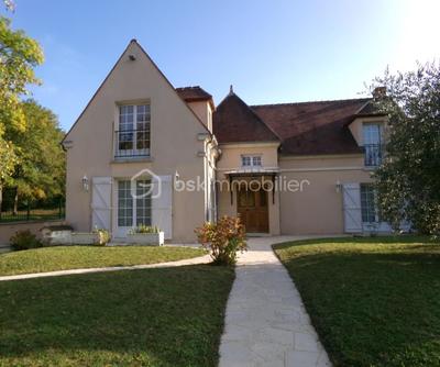 Maison - 175 m² - 8 pièces