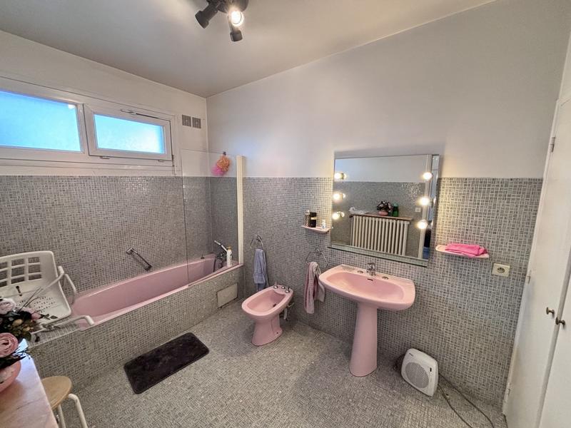 Appartement - 149 m² - 6 pièces