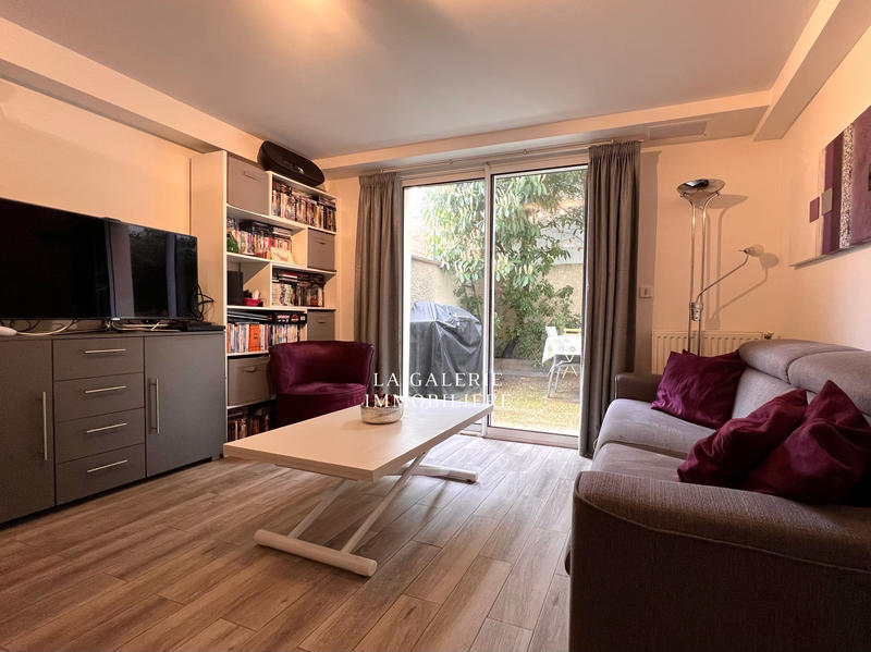 Maison - 186 m² - 8 pièces