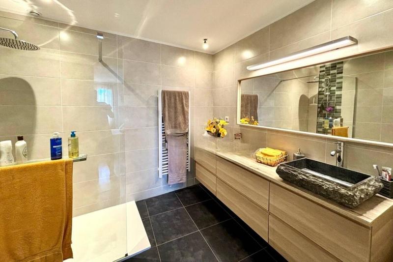 Villa - 125 m² - 5 pièces