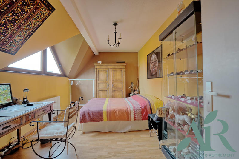 Maison - 268 m² - 5 pièces