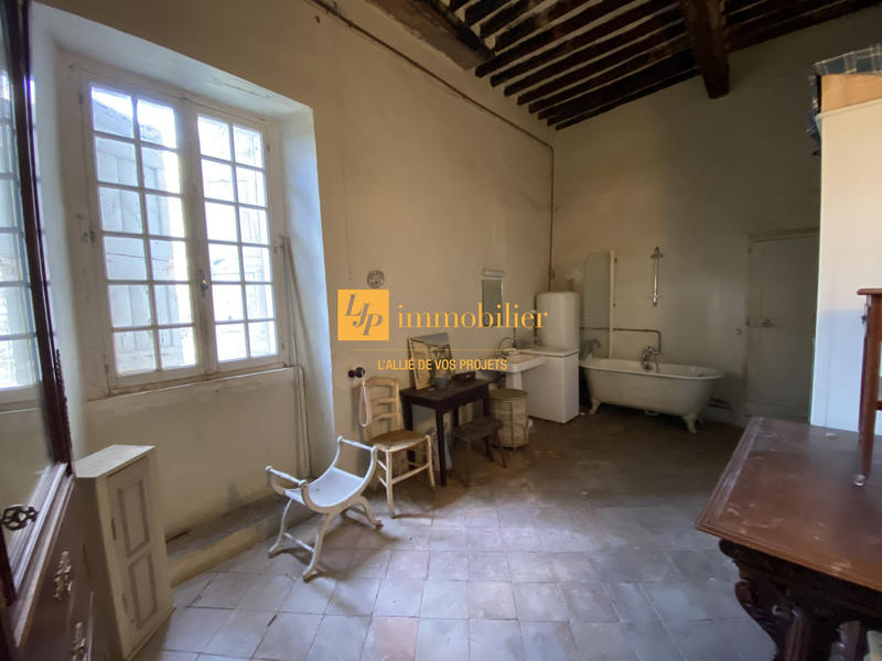 Bastide - 302 m² - 9 pièces