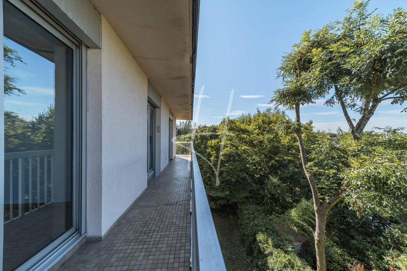 Appartement - 95 m² - 4 pièces