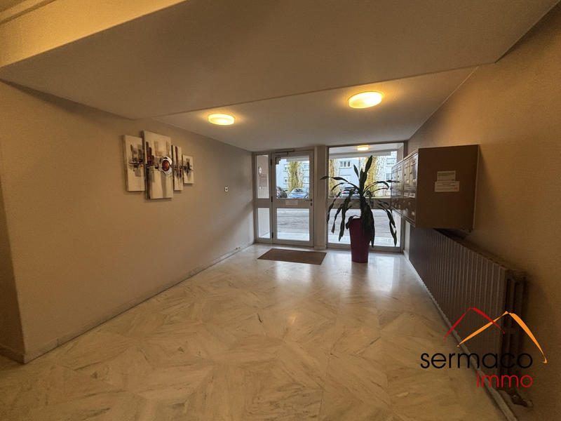 Appartement - 90 m² - 4 pièces