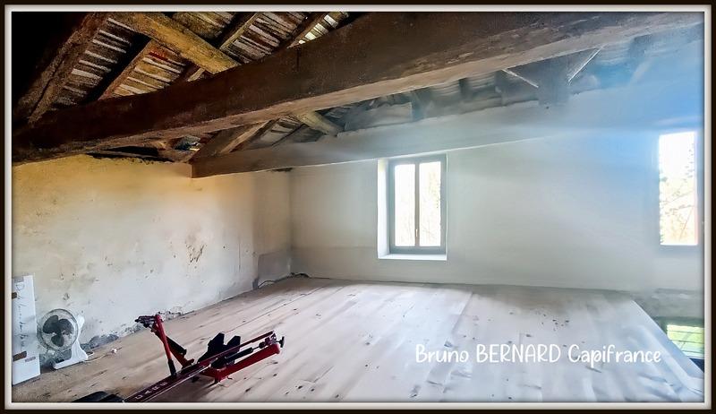 Maison - 250 m² - 8 pièces