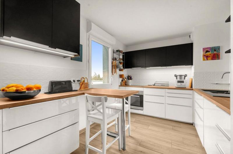 Appartement - 107 m² - 5 pièces