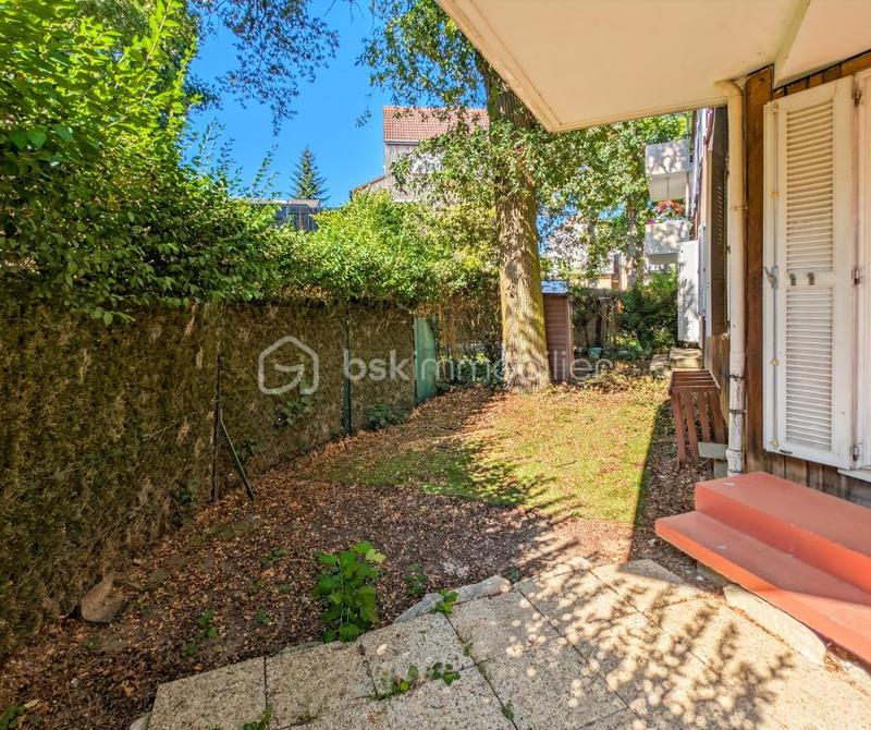 Appartement - 98 m² - 5 pièces