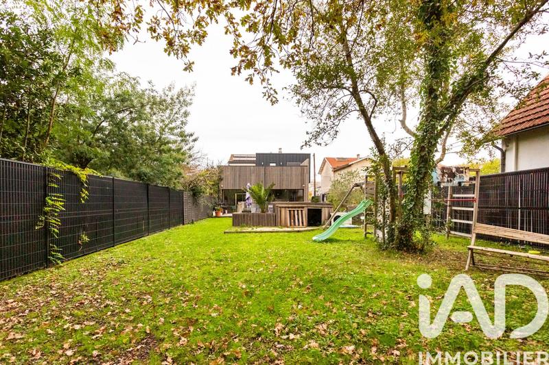 Maison de maîtres - 281 m² - 8 pièces