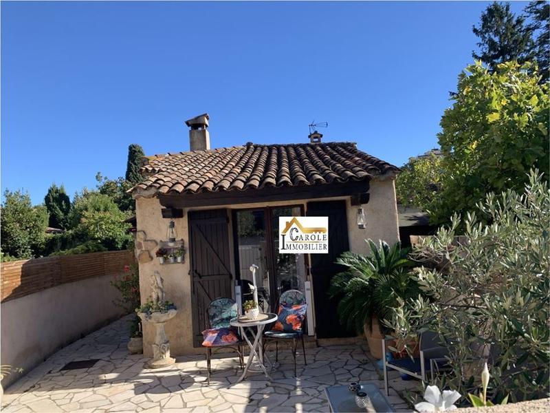 Maison traditionnelle - 88 m² - 3 pièces